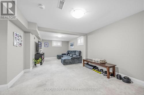 14 Agar Crescent, Toronto, ON - Indoor