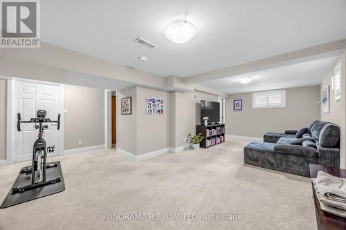 14 Agar Crescent, Toronto, ON - Indoor