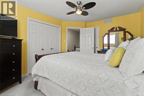 40 Bridgette Drive, Hamilton, ON - Indoor Photo Showing Bedroom