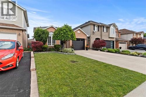 40 Bridgette Drive, Hamilton, ON - Outdoor With Facade