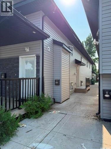 229 S Avenue N, Saskatoon, SK - Outdoor With Exterior