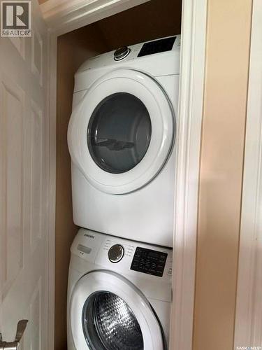 229 S Avenue N, Saskatoon, SK - Indoor Photo Showing Laundry Room