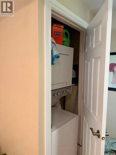 229 S Avenue N, Saskatoon, SK - Indoor Photo Showing Laundry Room