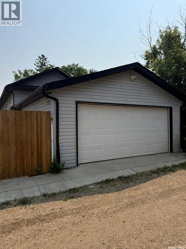 229 S Avenue N, Saskatoon, SK - Outdoor