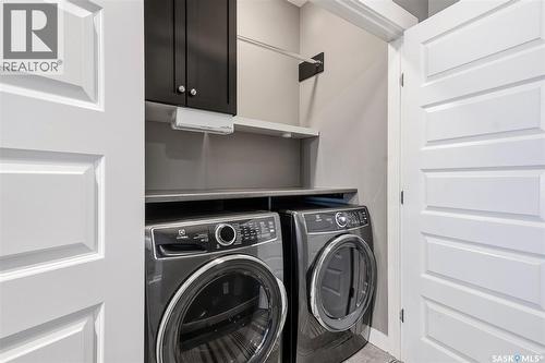 419 Kensington Boulevard, Saskatoon, SK - Indoor Photo Showing Laundry Room