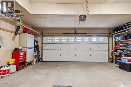 419 Kensington Boulevard, Saskatoon, SK - Indoor Photo Showing Garage
