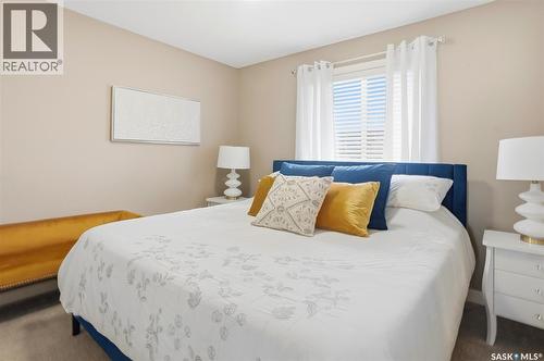 419 Kensington Boulevard, Saskatoon, SK - Indoor Photo Showing Bedroom