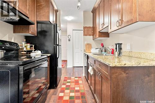 303 258 Pinehouse Place, Saskatoon, SK - Indoor Photo Showing Kitchen