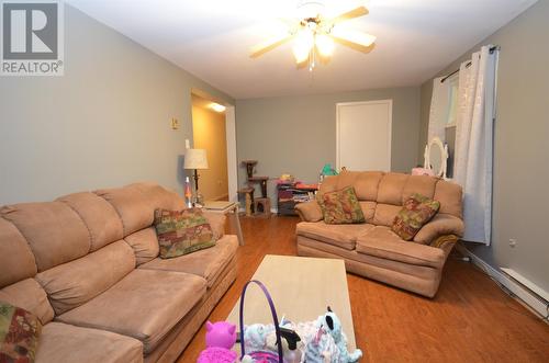 39 Kelliview Crescent, Conception Bay South, NL - Indoor Photo Showing Living Room