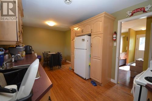39 Kelliview Crescent, Conception Bay South, NL - Indoor Photo Showing Kitchen