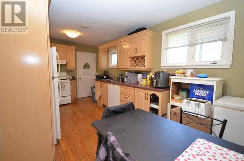 39 Kelliview Crescent, Conception Bay South, NL - Indoor Photo Showing Kitchen