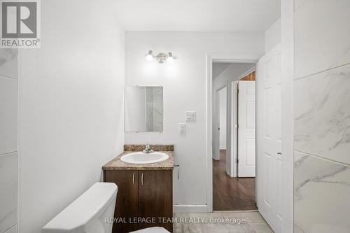 253 Deschamps Avenue, Ottawa, ON - Indoor Photo Showing Bathroom