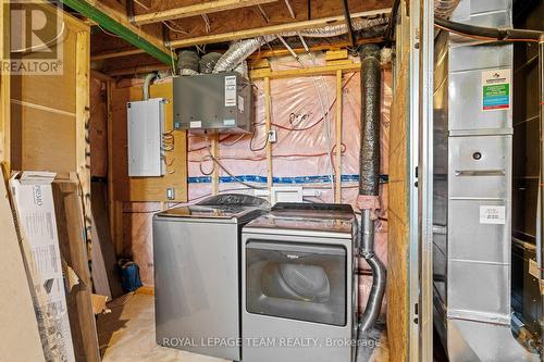 253 Deschamps Avenue, Ottawa, ON - Indoor Photo Showing Laundry Room