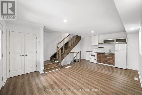 253 DESCHAMPS AVENUE , Ottawa, Ontario K1L 5Z2 3