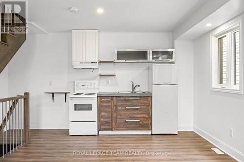 253 DESCHAMPS AVENUE , Ottawa, Ontario K1L 5Z2 5
