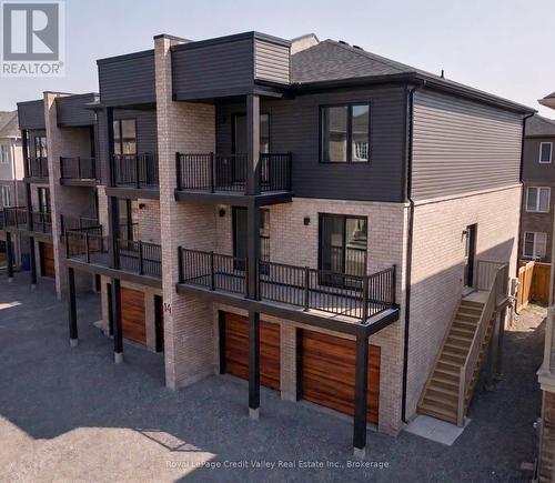 5 - 14 Wagon Lane E, Barrie, ON - Outdoor With Balcony