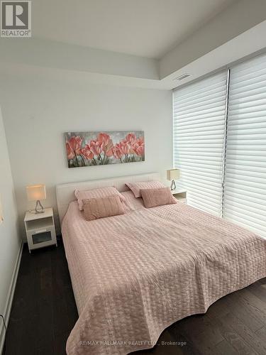 Master bedroom - Ph2 - 185 Roehampton Avenue, Toronto, ON - Indoor Photo Showing Bedroom