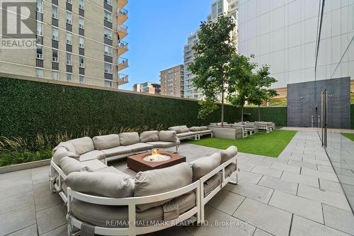 Ph2 - 185 Roehampton Avenue, Toronto, ON - Outdoor