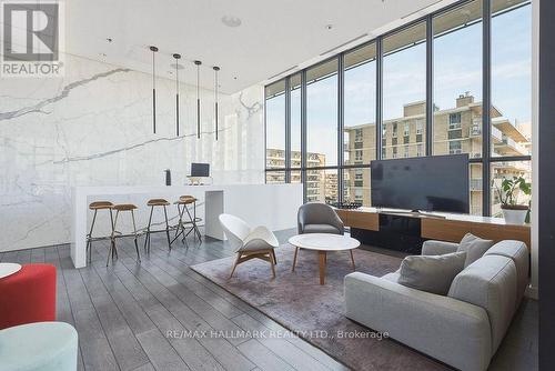 Ph2 - 185 Roehampton Avenue, Toronto, ON - Indoor