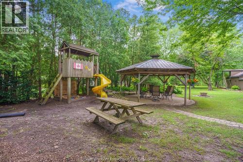 22780 Creek Road, Chatham, ON - Outdoor With Backyard