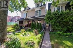 241 LANGLEY AVENUE Toronto, ON M4K 1C1