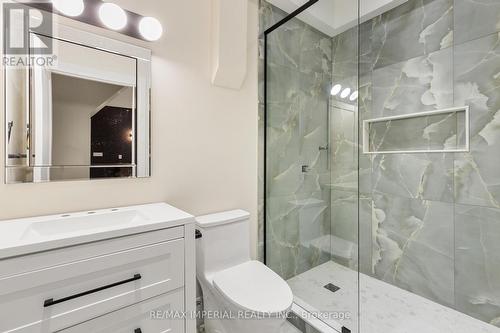 311 Youngstown Avenue, Mississauga, ON - Indoor Photo Showing Bathroom
