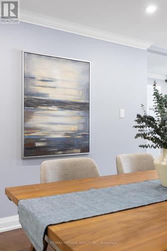 311 Youngstown Avenue, Mississauga, ON - Indoor Photo Showing Dining Room