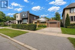 78 INVERMAY AVENUE Toronto, ON M3H 1Z5