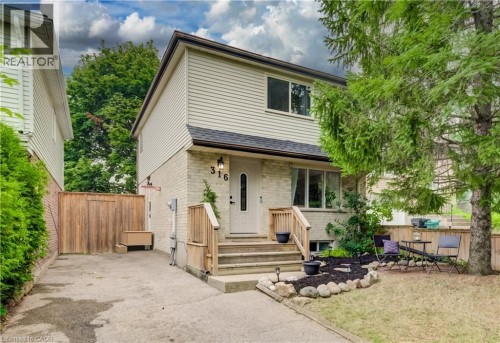 316 RISTAU Place S  Kitchener, ON N2E 3B2