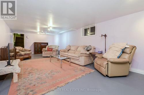 171 Murphy Road, Essa, ON - Indoor Photo Showing Living Room