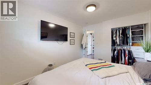 30 Probe Street, Regina, SK - Indoor Photo Showing Bedroom