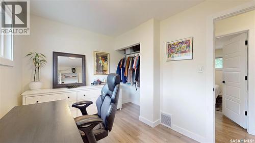 30 Probe Street, Regina, SK - Indoor
