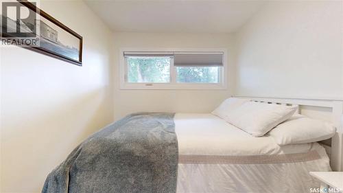 30 Probe Street, Regina, SK - Indoor Photo Showing Bedroom