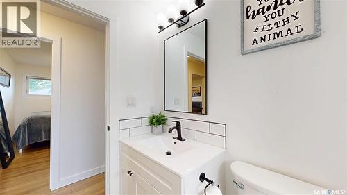 30 Probe Street, Regina, SK - Indoor Photo Showing Bathroom