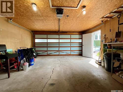 30 Probe Street, Regina, SK - Indoor Photo Showing Garage