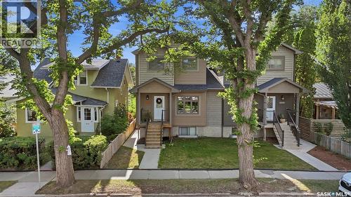 2136 B Lorne Avenue, Saskatoon, SK - Outdoor With Facade