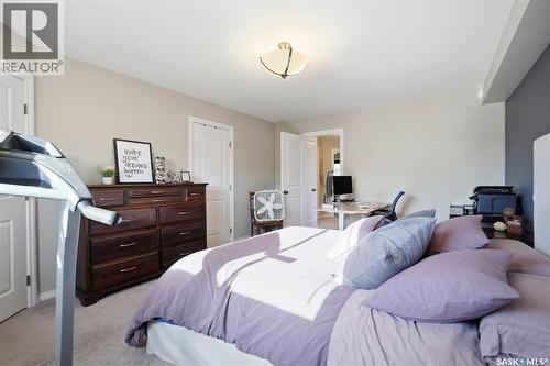 2136 B Lorne Avenue, Saskatoon, SK - Indoor Photo Showing Bedroom