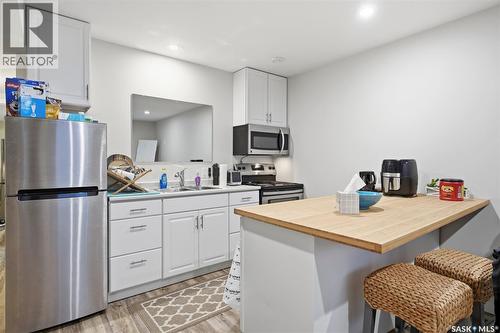 2136 B Lorne Avenue, Saskatoon, SK - Indoor Photo Showing Kitchen With Double Sink