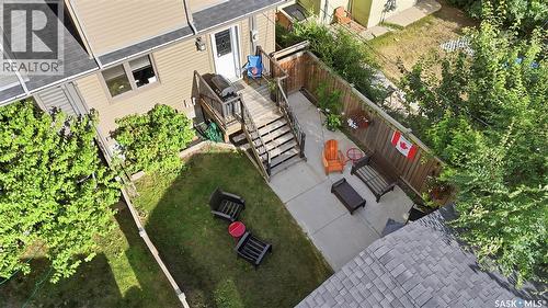 2136 B Lorne Avenue, Saskatoon, SK - Outdoor