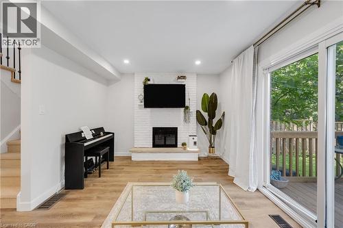2265 Middlesmoor Crescent, Burlington, ON - Indoor With Fireplace