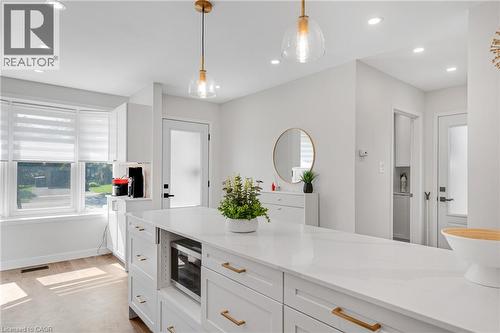 2265 Middlesmoor Crescent, Burlington, ON - Indoor