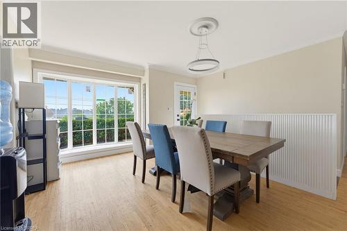 70 River Road, Brantford, ON - Indoor Photo Showing Dining Room