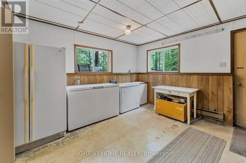 3500 Baldwick Lane, Springwater, ON - Indoor Photo Showing Laundry Room