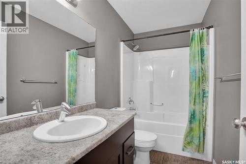 1103 Muzyka Road, Saskatoon, SK - Indoor Photo Showing Bathroom