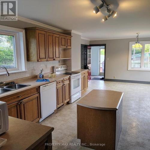 5363 DAVIS DRIVE , Whitchurch-Stouffville, Ontario L0G 1M0 5