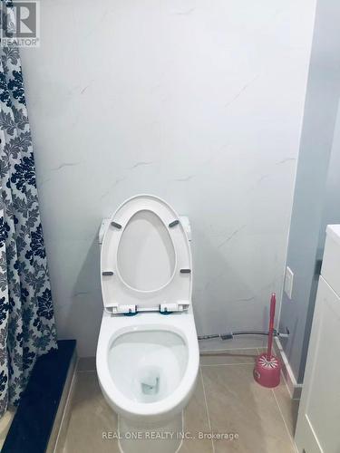 3397 Stoney Crescent, Mississauga, ON - Indoor Photo Showing Bathroom