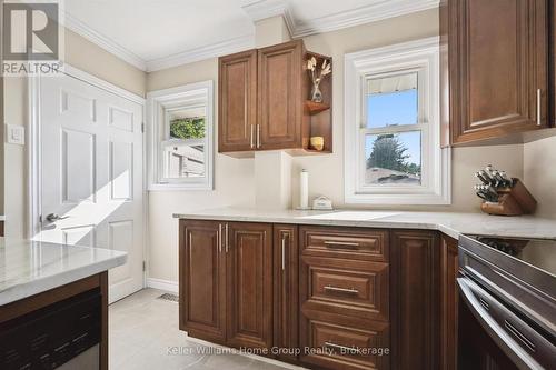 297 Herrick Street N, Centre Wellington (Fergus), ON - Indoor Photo Showing Kitchen