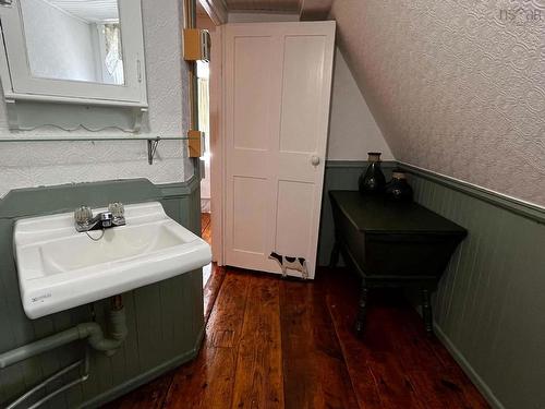 172 Water Street, Shelburne, NS - Indoor