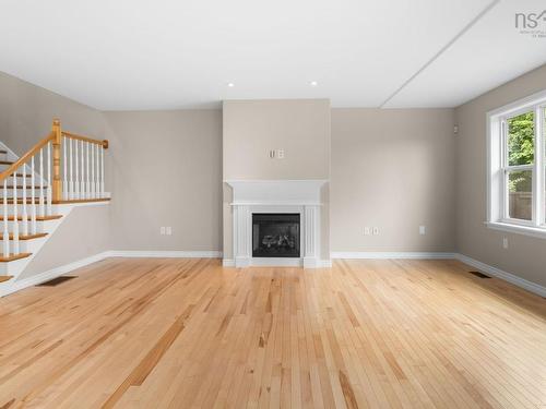 38 Coldstream Run, Dartmouth, NS - Indoor Photo Showing Living Room With Fireplace