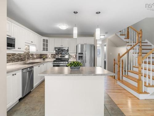 38 Coldstream Run, Dartmouth, NS - Indoor Photo Showing Kitchen With Upgraded Kitchen